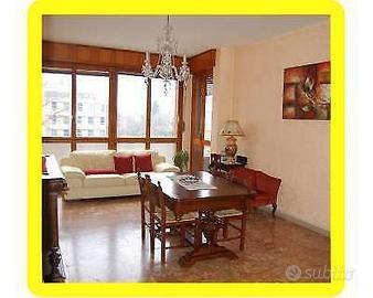 Signorile appartamento non arredato