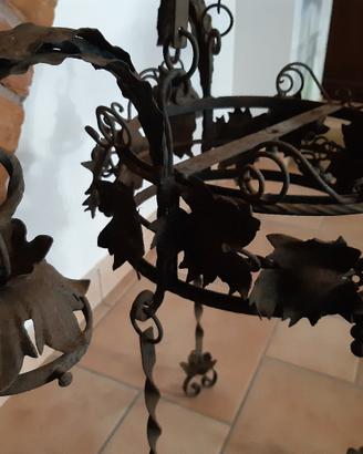 lampadario in ferro d'epoca