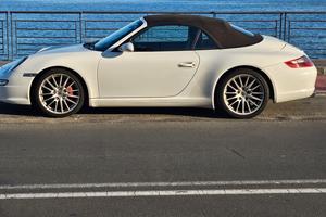 Porsche 911 Carrera 4S Cabriolet