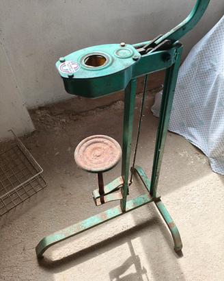 tappatrice manuale a leva 