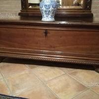 Cassapanca noce xviii secolo