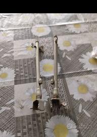 Coppia di aste di fissaggio 