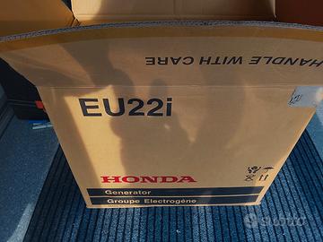 generatore Honda modello eu 2.2 nuovo mai usato 