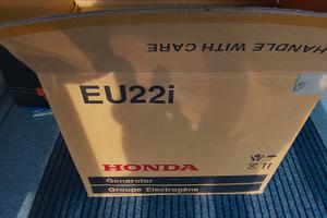 generatore Honda modello eu 2.2 nuovo mai usato 
