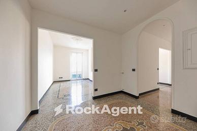 APPARTAMENTO IN VIA ARCHIMEDE, GENOVA CENTRO