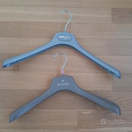 Coppia di grucce in plastica 