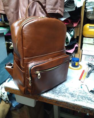 zaino in pelle 