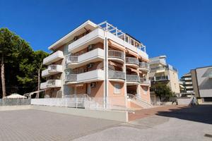 3 LOCALI A VASTO