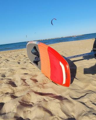 tavola e piantone  kite foil hydro foil