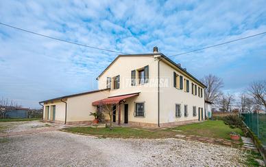 Appartamento a Cotignola 8 locali