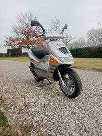 Aprilia SR romboni