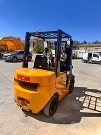 Carrello elevatore TCM diesel
