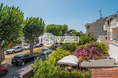 BILOCALE ZONA POSTA/STAZIONE