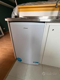 Frigorifero Sottotavolo con Freezer