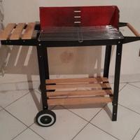 Barbecue rettangolare con ruote