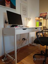Scrivania IKEA