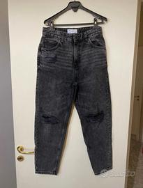 Jeans strappati neri Bershka