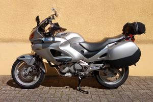 Honda Deauville 650 del 2002