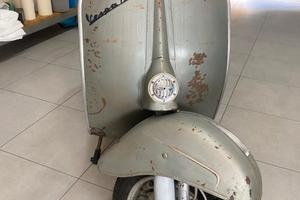 Vespa nuova 125 vma1t