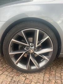 Cerchi in lega 19” pollici originali Skoda