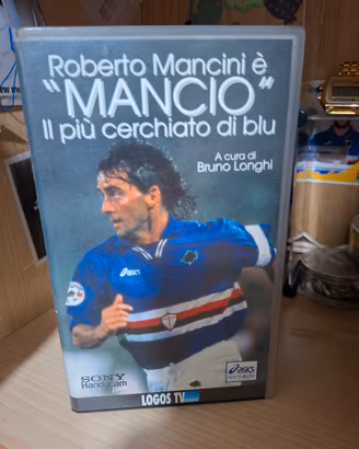 VHS Roberto Mancini è Mancio il +cerchiato di blu.