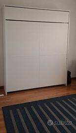 Letto a due piazze a parete, richiudibile