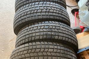 Gomme 215-65 r16
