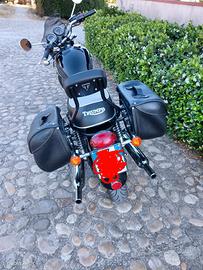  Triumph Bonneville per Moto Guzzi v85tt 