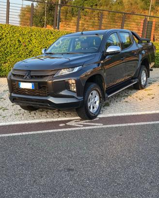 MITSUBISHI L200 PICK-UP HURRICANE NIGHTWILD