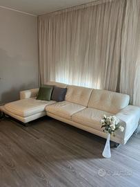 Divano in pelle bianca "Divani e Divani "