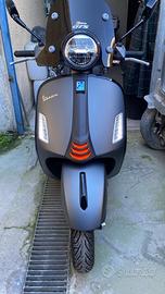 Piaggio Vespa 300 GTS hpe - 2024