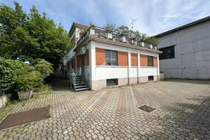 PALAZZINA A CARUGATE
