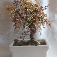 Bonsai realizzato con perline
