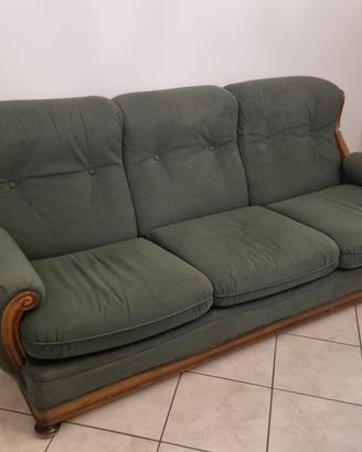 Salotto vintage composto da divano e 2 poltrone