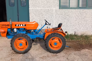 Trattore FIAT 250 Montagna