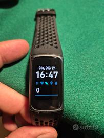 Fitbit Charge 5