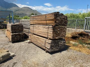 Tavole di legno usate -lunghezza 2,50/3,00 metri
