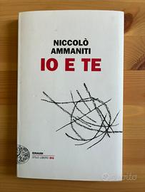 Libro “io e te” - Einaudi