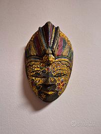 maschera tribale in legno 