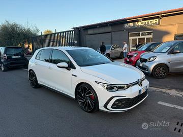 Volkswagen Golf 8 2.0 TDI DSG GTD 200cv - 75.000km