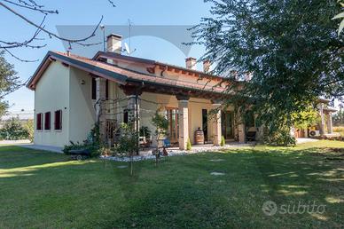 POLVERARA – SPLENDIDA E RECENTE BIFAMILIARE