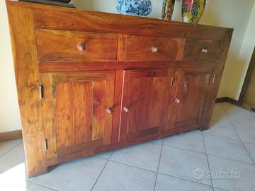 Credenza in legno etnico