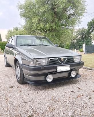 Alfa 75 2000 TS