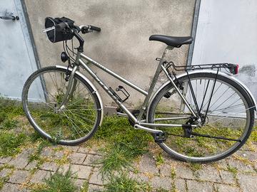 Bicicletta Lee Cougan ruote da 28 