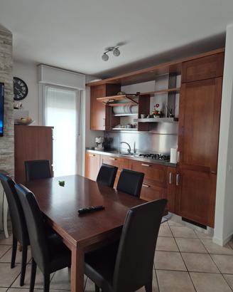 Cucina Completa di Elettrodomestici 