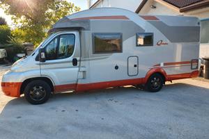 camper Burstner Quadro T664