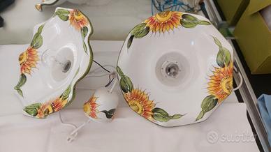 Due lampade da soffitto in ceramica con girasoli 
