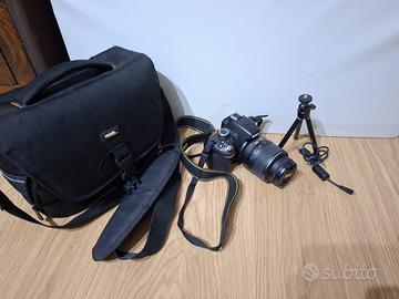 macchina fotografica nikon D3200 + obiettivo 18-55