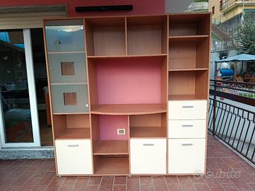 mobile a parete 