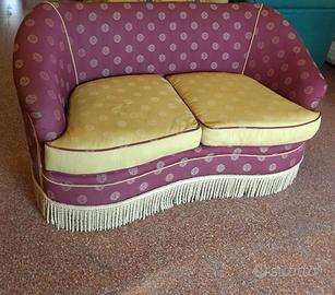 divanetto classico  artigianale